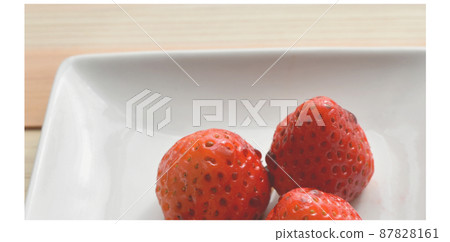 Strawberry balsamic vinegar Strawberry balsamic vinegar 87828161