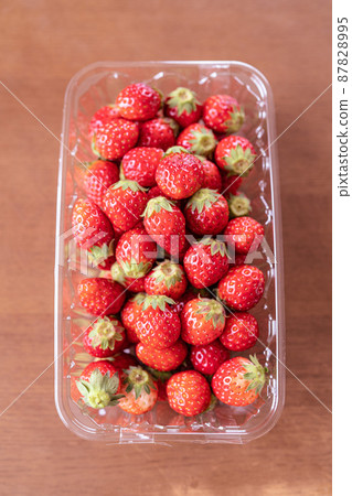 包裝中的小草莓 87828995