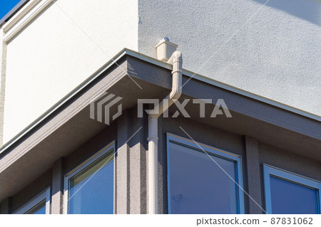 Housing equipment 87831062