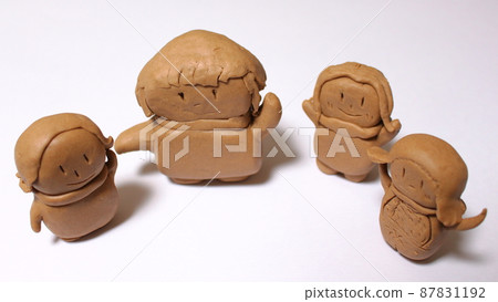 小孩子做的黏土親子公仔 小孩子做的黏土親子公仔 87831192