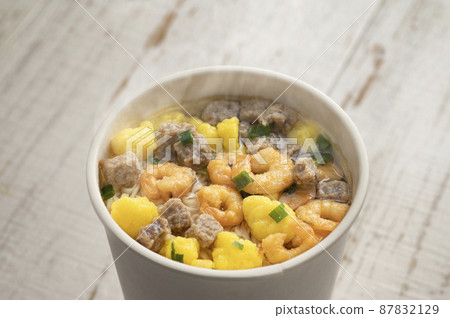 Instant noodles cup noodles 87832129