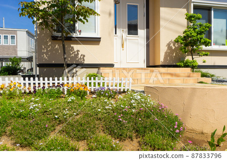 Residential entrance approach Residential entrance approach 87833796