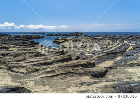 Jogashima rocky coastal scenery [Miura City, Kanagawa Prefecture] 87836310