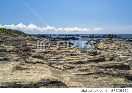Jogashima rocky coastal scenery [Miura City, Kanagawa Prefecture] 87836311
