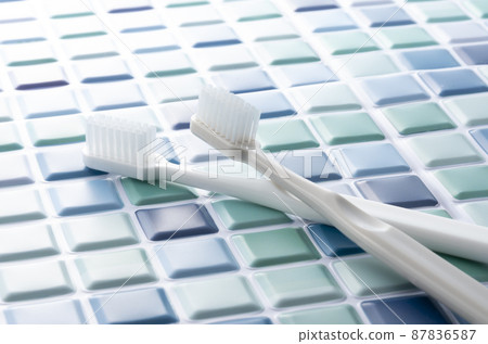Image of toothbrush 87836587