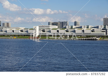 View from Harumi Passenger Ship Terminal / Toyosu Market 87837282