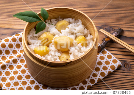 栗子飯夾在馬格瓦帕里 87838495