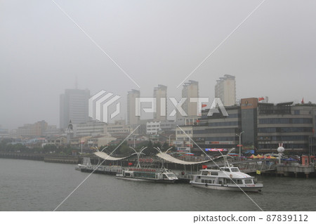 從橋上看到的丹東市 87839112