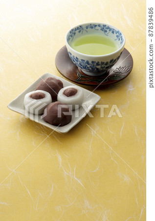 Japanese confectionery 87839486