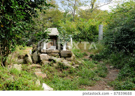 Katsuragi 28shuku Unzanpo (No. 3 Sutra Mound) Katsuragi 28shuku Unzanpo (No. 3 Sutra Mound) 87839688