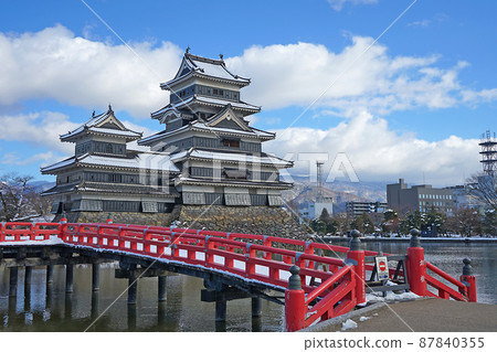 Matsumoto Castle, Nagano Prefecture, Matsumoto Castle in winter Matsumoto Castle, Nagano Prefecture, Matsumoto Castle in winter 87840355