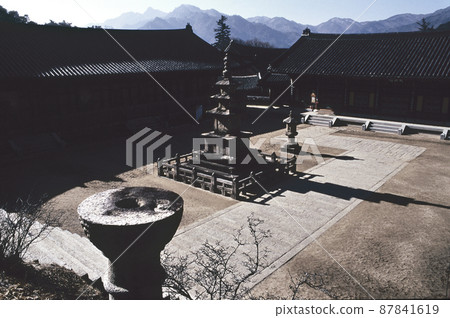 Haeinsa Temple scenery 87841619