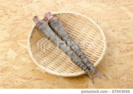Black carrot Black carrot 87843698