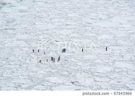 Winter Shiretoko / Utoro Drift Ice Walk Activity to walk on the drift ice of the Sea of Okhotsk (Hokkaido, Shari Town, Utoro) 87843966