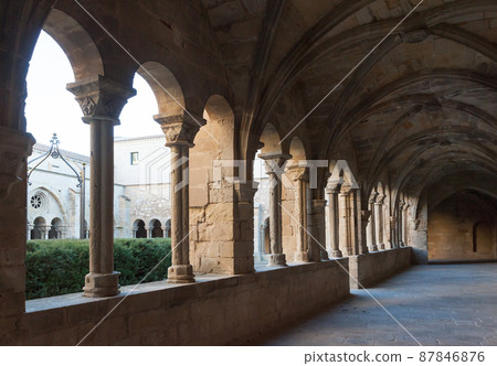 Monastery of Santa Maria de Vallbona Monastery of Santa Maria de Vallbona 87846876
