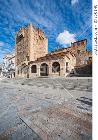Panoramic view of Caceres, Extremadura, Spain Panoramic view of Caceres, Extremadura, Spain 87850140
