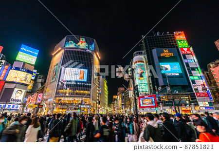 日本東京城市景觀 BA.2 多重感染爆炸......澀谷是一個威脅人群......為什麼韓國有超過40萬人=第16 日本東京城市景觀 BA.2 多重感染爆炸......澀谷是一個威脅人群......為什麼韓國有超過40萬人=第16 87851821