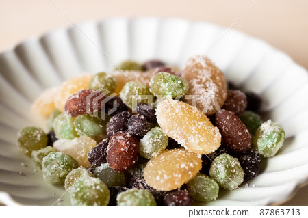 Sweet beans Sweet beans 87863713
