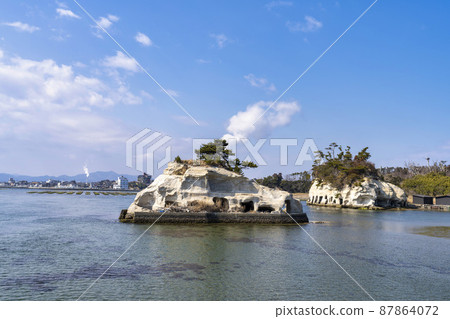 Scenery of Matsukawaura Blue sky and sandbar Soma City, Fukushima Prefecture 87864072