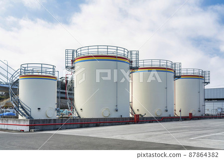 Blue sky and kerosene / light oil storage tank Soma City, Fukushima Prefecture Blue sky and kerosene / light oil storage tank Soma City, Fukushima Prefecture 87864382