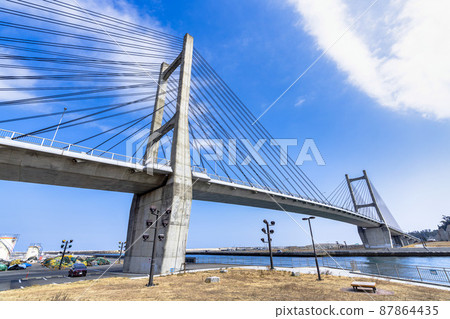 Blue Sky and Matsukawaura Ohashi, Soma City, Fukushima Prefecture 87864435