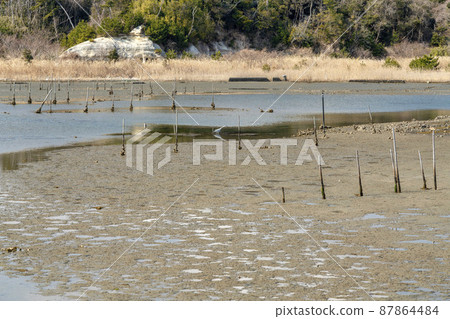 松川浦風景 福島縣相馬市藍天和沙洲 松川浦風景 福島縣相馬市藍天和沙洲 87864484