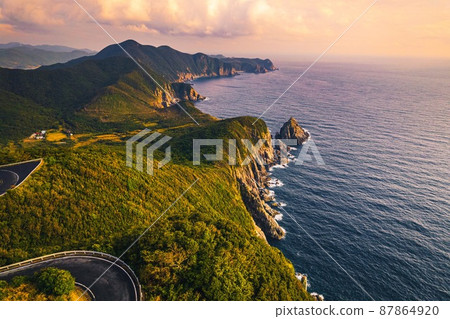 Coastal drone photo 87864920
