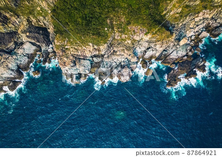 Coastal drone photo 87864921