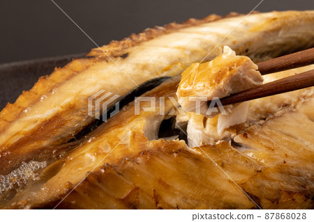 Dried mackerel grilled with salt Dried mackerel grilled with salt 87868028