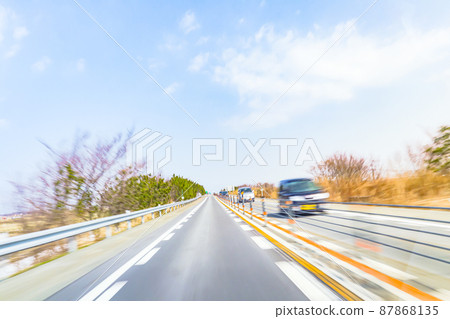 日本海東北高速公路雙向交通車載攝影（新潟縣柴田下車道-台內市附近的風景） 87868135