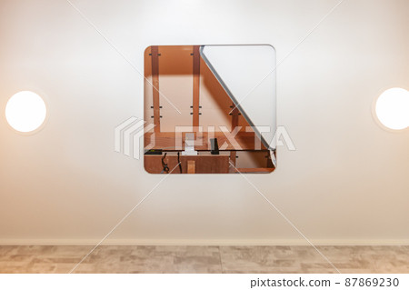 衛生間的閣樓作為服務器機房 87869230