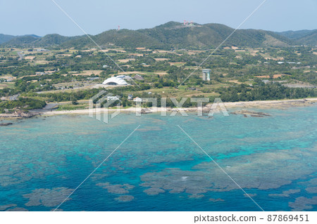 Landing at Amami Airport 87869451