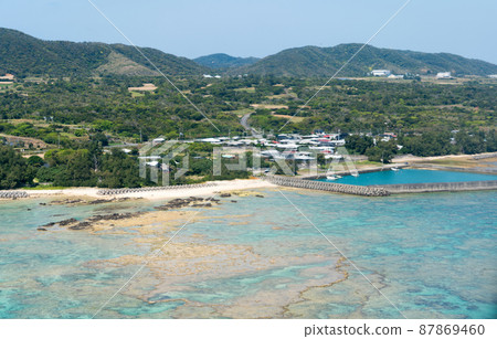 在Am美機場降落 87869460