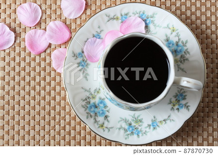 Hot coffee Hot coffee 87870730
