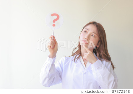 帶 Hatena 板 2 的白大褂女人 87872148