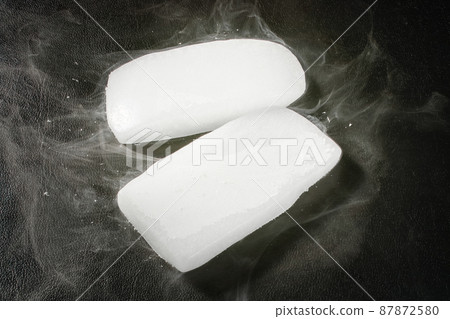 dry ice dry ice 87872580