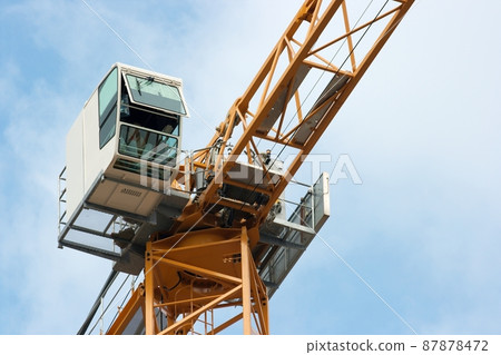 Towercrane 87878472