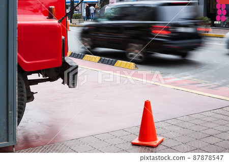 city street, road repair 87878547