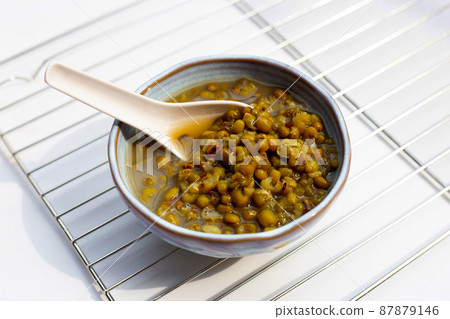 Mung beans in sugar syrup Mung beans in sugar syrup 87879146