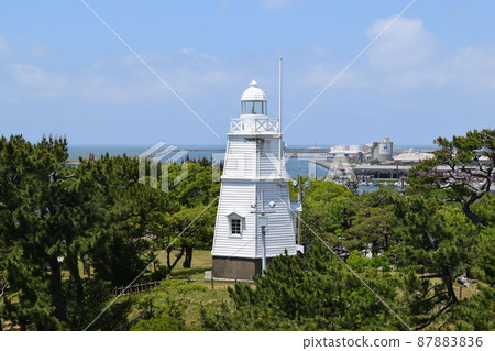 Wooden hexagonal lighthouse in Hiyoriyama Park Wooden hexagonal lighthouse in Hiyoriyama Park 87883836