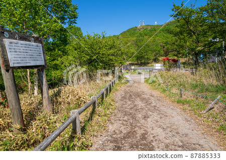 Akagi Park, near Onuma, Jizodake, Kanto Fureai no Michi, early summer scenery 87885333