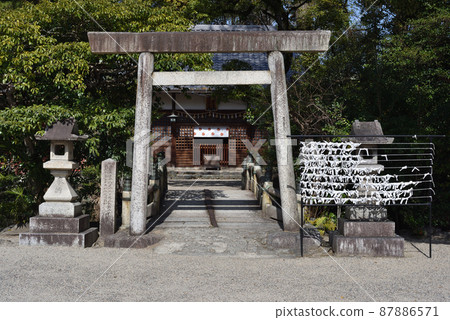 Suwa Shrine and Yamatsumi Shrine in Yokkaichi City 87886571