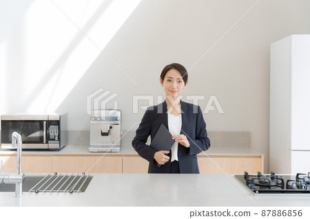 房屋銷售人員女性 房屋銷售人員女性 87886856