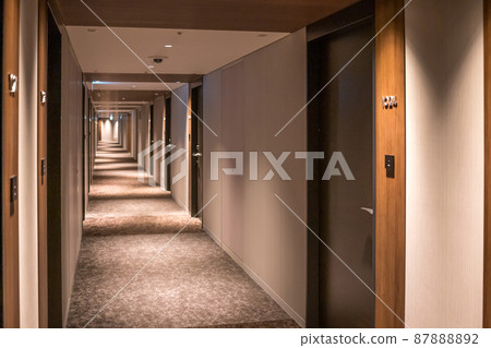 Corridor of a luxury condominium 87888892