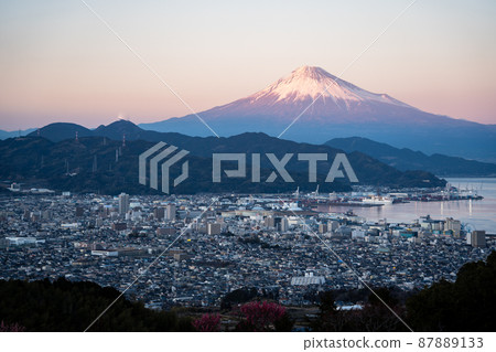 [Shizuoka Prefecture] Nihondaira Mt. Fuji evening view 87889133