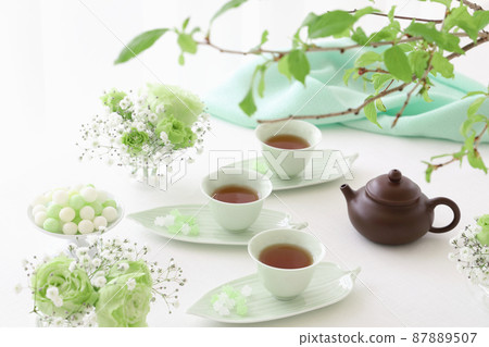 Early summer tea time Chinese tea Early summer tea time Chinese tea 87889507