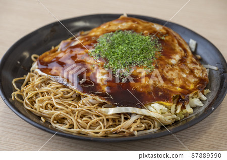Ome fried noodles omelet soba Ome fried noodles omelet soba 87889590