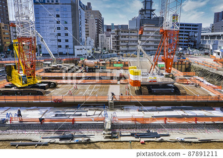 Scenery of construction site / tower crane car 87891211