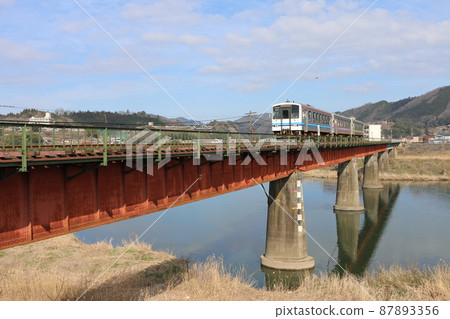 Sanko Line Kiha 120 type just before the discontinuation 87893356