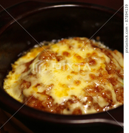 Meat gratin Meat gratin 87894139